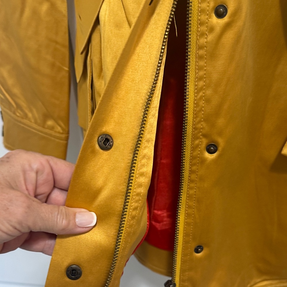 Stylish Gold Jacket for Women size medium - Picture 5 of 7